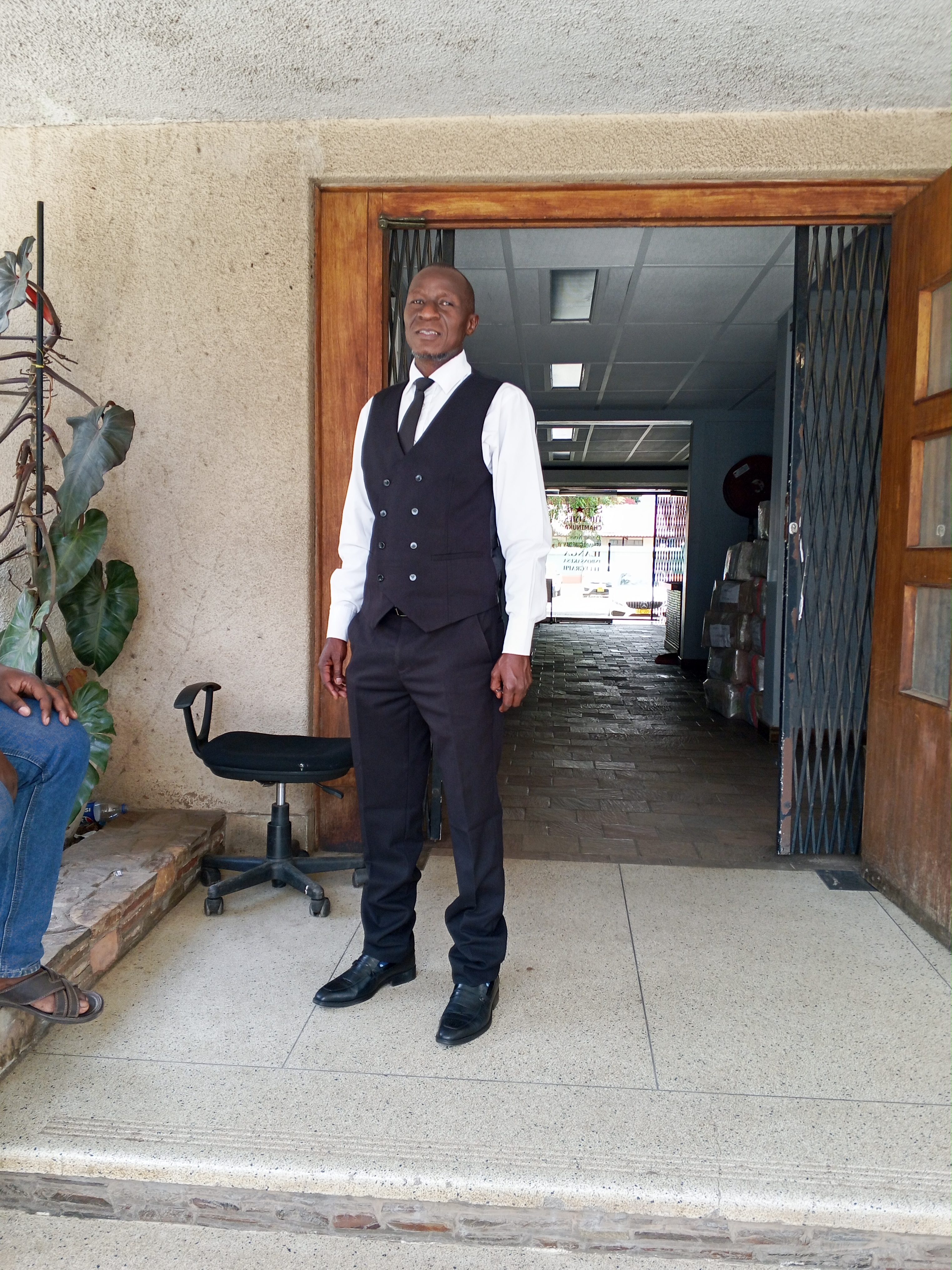 Fredrick Manyangarirwa Manyangarirwa, Committee Member